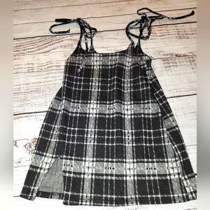 Plaid tie tank